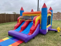 IMG 1174 1730605864 🍭#T3 Toddler Rainbow Mini Bounce House